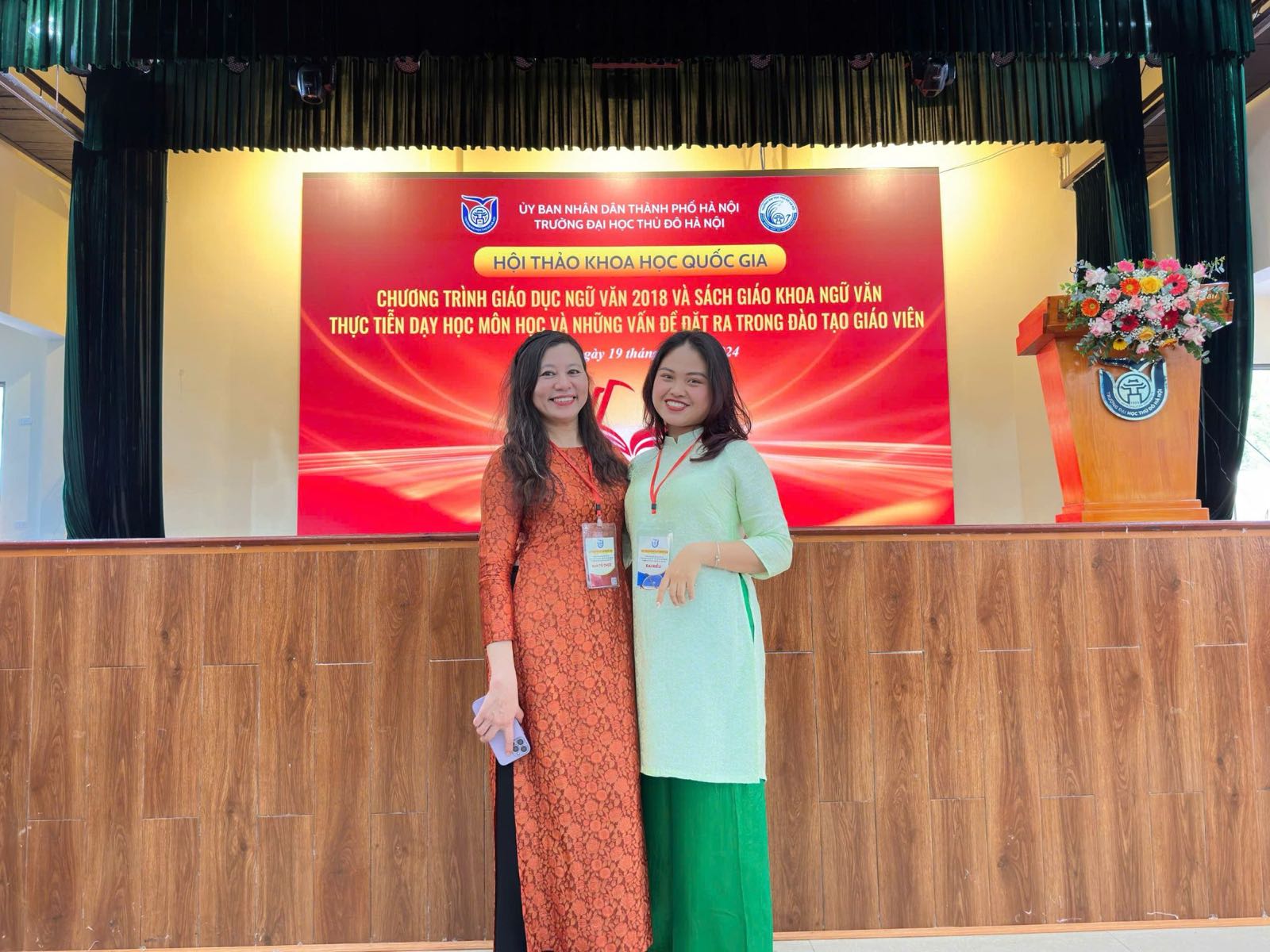 Cô Bình tại Hội thảo khoa học quốc gia về Chương trình giáo dục Ngữ văn 2018, Trường Đại học Thủ đô Hà Nội